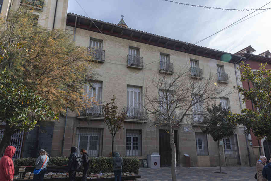 Comunidad Foral de Navarra 028 - Tudela - palacio Marqués de Huarte - Biblioteca.jpg